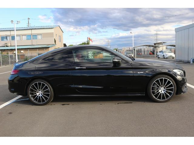 Ｃクラス Ｃ４３　４マチッククーペ　禁煙車　赤革シート　Ｂｕｒｍｅｓｔｅｒサウンドシステム　純正ナビ　フルセグＴＶ　バックカメラ　レーダークルーズコントロール　衝突軽減ブレーキ　パフュームアトマイザー　純正１９インチアルミホイール（36枚目）