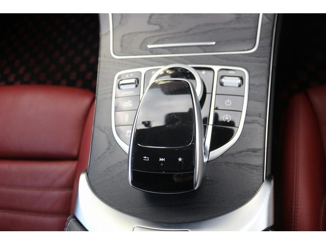 Ｃクラス Ｃ４３　４マチッククーペ　禁煙車　赤革シート　Ｂｕｒｍｅｓｔｅｒサウンドシステム　純正ナビ　フルセグＴＶ　バックカメラ　レーダークルーズコントロール　衝突軽減ブレーキ　パフュームアトマイザー　純正１９インチアルミホイール（51枚目）