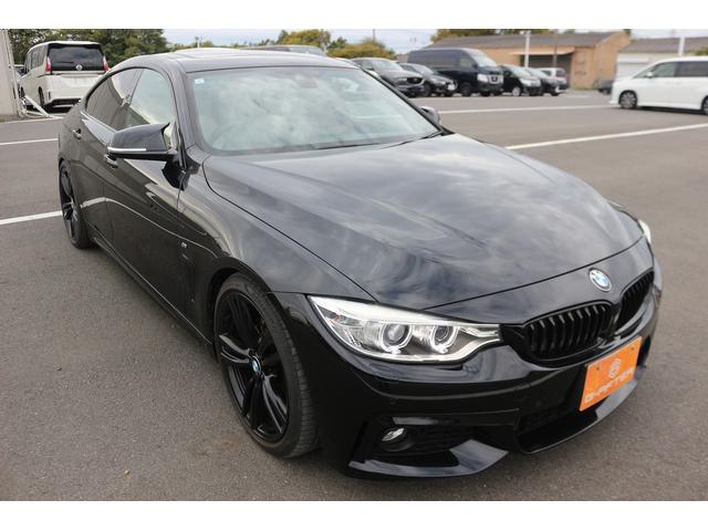 4シリーズ 428iグランクーペ Mスポーツ 白革 サンルーフ メーカーHDDナビ フルセグTV バックカメラ 衝突軽減 レーダークルーズコントロール シートヒーター 純正19AW CD再生 DVD再生 Bluetooth接続 HIDライト(8枚目)