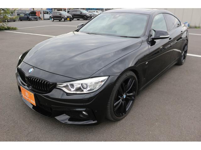 4シリーズ 428iグランクーペ Mスポーツ 白革 サンルーフ メーカーHDDナビ フルセグTV バックカメラ 衝突軽減 レーダークルーズコントロール シートヒーター 純正19AW CD再生 DVD再生 Bluetooth接続 HIDライト(10枚目)