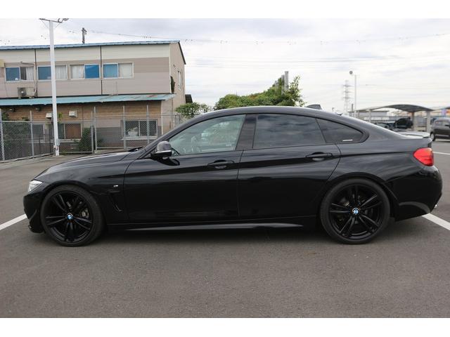 4シリーズ 428iグランクーペ Mスポーツ 白革 サンルーフ メーカーHDDナビ フルセグTV バックカメラ 衝突軽減 レーダークルーズコントロール シートヒーター 純正19AW CD再生 DVD再生 Bluetooth接続 HIDライト(11枚目)