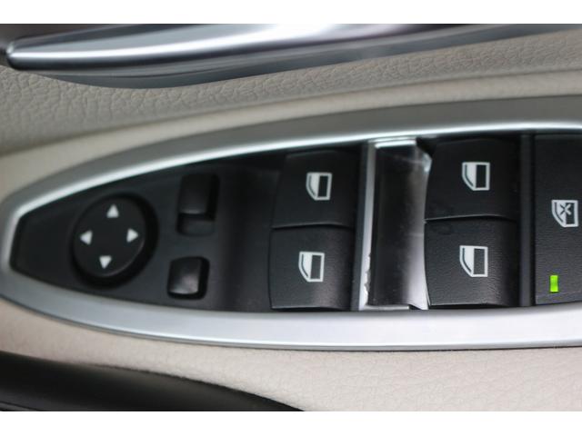 4シリーズ 428iグランクーペ Mスポーツ 白革 サンルーフ メーカーHDDナビ フルセグTV バックカメラ 衝突軽減 レーダークルーズコントロール シートヒーター 純正19AW CD再生 DVD再生 Bluetooth接続 HIDライト(54枚目)