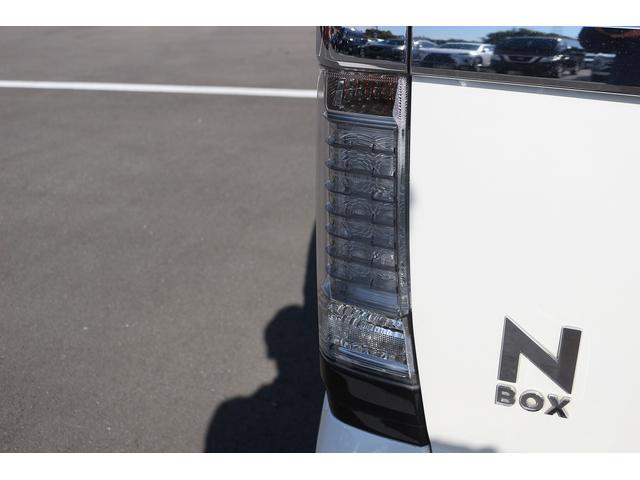 Ｎ－ＢＯＸカスタム Ｇ・Ｌパッケージ　禁煙車　ナビ　フルセグＴＶ　電動スライドドア　ＥＴＣ　プッシュスタート　電動格納ドアミラー　オートライト　ＨＩＤライト　ドアバイザー　アイドリングストップ　Ｂｌｕｅｔｏｏｔｈ接続　純正１４インチＡＷ（18枚目）