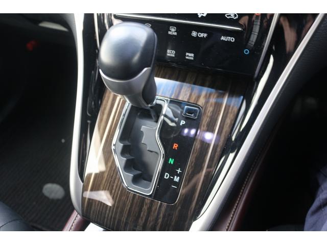 ハリアー エレガンス　禁煙車　純正８インチナビ　フルセグＴＶ　バックカメラ　ＬＥＤヘッドライト　パワーシート　ハーフレザーシート　オートライト　スマートキー　Ｂｌｕｅｔｏｏｔｈ接続　ＵＳＢ　電動格納ミラー　ＣＤ　ＤＶＤ再生（5枚目）