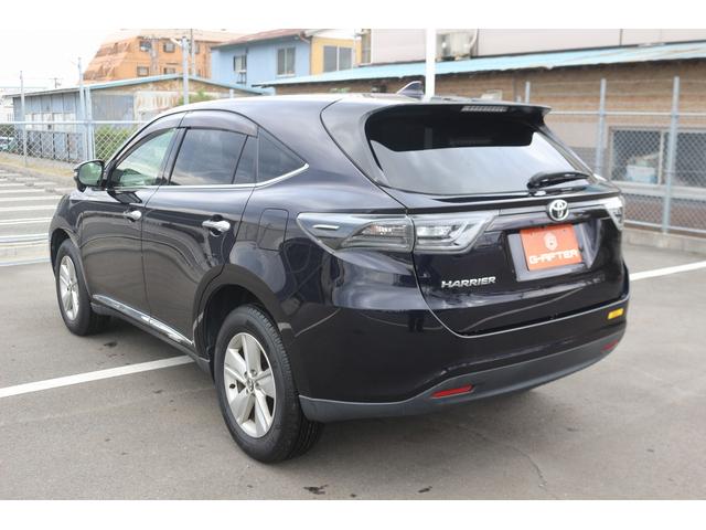 ハリアー エレガンス　禁煙車　純正８インチナビ　フルセグＴＶ　バックカメラ　ＬＥＤヘッドライト　パワーシート　ハーフレザーシート　オートライト　スマートキー　Ｂｌｕｅｔｏｏｔｈ接続　ＵＳＢ　電動格納ミラー　ＣＤ　ＤＶＤ再生（12枚目）