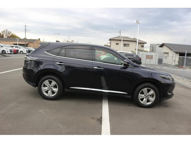 ハリアー エレガンス　禁煙車　純正８インチナビ　フルセグＴＶ　バックカメラ　ＬＥＤヘッドライト　パワーシート　ハーフレザーシート　オートライト　スマートキー　Ｂｌｕｅｔｏｏｔｈ接続　ＵＳＢ　電動格納ミラー　ＣＤ　ＤＶＤ再生（15枚目）