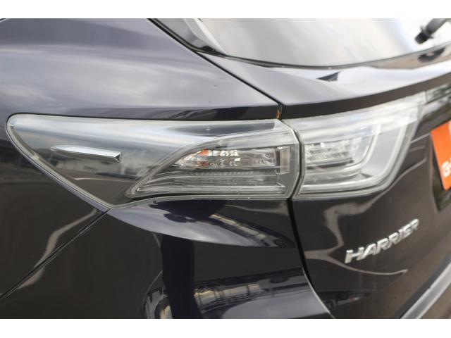 ハリアー エレガンス　禁煙車　純正８インチナビ　フルセグＴＶ　バックカメラ　ＬＥＤヘッドライト　パワーシート　ハーフレザーシート　オートライト　スマートキー　Ｂｌｕｅｔｏｏｔｈ接続　ＵＳＢ　電動格納ミラー　ＣＤ　ＤＶＤ再生（22枚目）