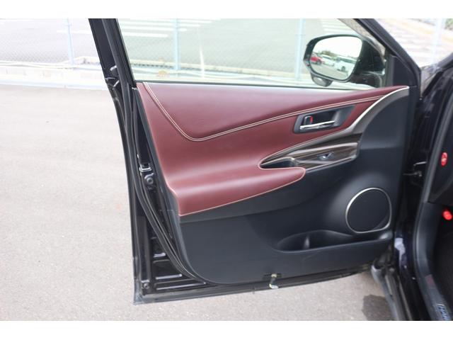 ハリアー エレガンス　禁煙車　純正８インチナビ　フルセグＴＶ　バックカメラ　ＬＥＤヘッドライト　パワーシート　ハーフレザーシート　オートライト　スマートキー　Ｂｌｕｅｔｏｏｔｈ接続　ＵＳＢ　電動格納ミラー　ＣＤ　ＤＶＤ再生（31枚目）