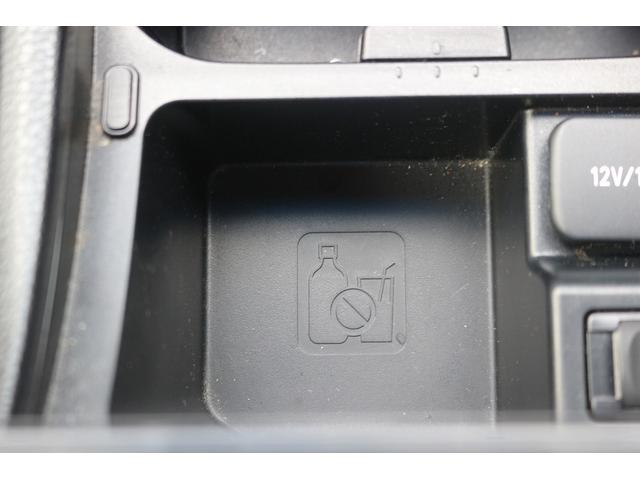 ハリアー エレガンス　禁煙車　純正８インチナビ　フルセグＴＶ　バックカメラ　ＬＥＤヘッドライト　パワーシート　ハーフレザーシート　オートライト　スマートキー　Ｂｌｕｅｔｏｏｔｈ接続　ＵＳＢ　電動格納ミラー　ＣＤ　ＤＶＤ再生（54枚目）