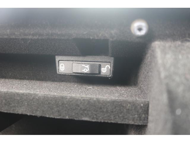 Cクラス C200アバンギャルド AMGライン 禁煙車 黒革シート 純正ナビ フルセグTV バックカメラ レーダークルーズコントロール クリアランスソナー シートヒーター衝突軽減ブレーキ レーンキープアシスト ETC パワーシート エアサス(55枚目)