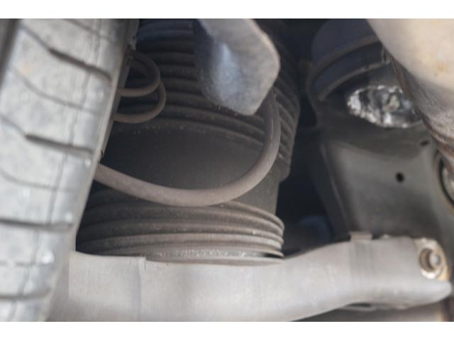 Cクラス C200アバンギャルド AMGライン 禁煙車 黒革シート 純正ナビ フルセグTV バックカメラ レーダークルーズコントロール クリアランスソナー シートヒーター衝突軽減ブレーキ レーンキープアシスト ETC パワーシート エアサス(68枚目)