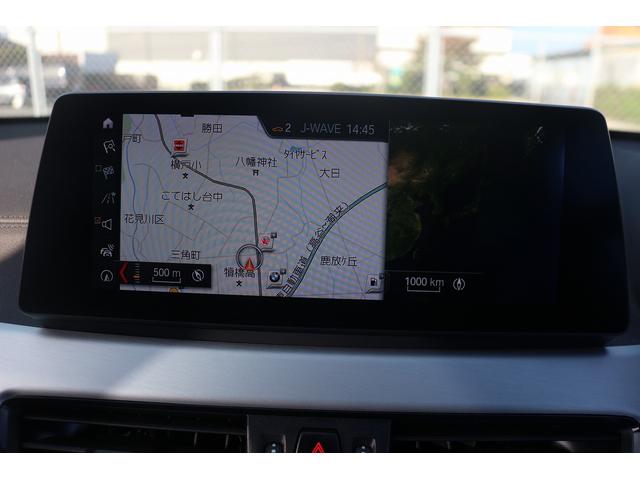 Ｘ１ ｘＤｒｉｖｅ　１８ｄ　Ｍスポーツ　禁煙車　後期型　コンフォートパッケージ　黒ハーフレザーシート　メーカーナビ　フルセグ　バックカメラ　ＬＥＤヘッドライト　パドルシフト　純正１８インチＡＷ　パーキングアシスト　電動格納ミラー（3枚目）