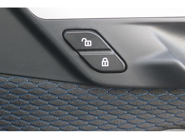 Ｘ１ ｘＤｒｉｖｅ　１８ｄ　Ｍスポーツ　禁煙車　後期型　コンフォートパッケージ　黒ハーフレザーシート　メーカーナビ　フルセグ　バックカメラ　ＬＥＤヘッドライト　パドルシフト　純正１８インチＡＷ　パーキングアシスト　電動格納ミラー（6枚目）