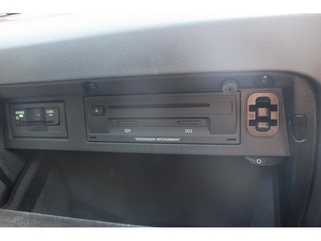 パサート TDIハイライン 禁煙車 黒革シート アダプティブクルーズ アラウンドビューカメラ DISCOVERPRO 前席シートヒーター 前席シートエアコン フルセグTV 衝突軽減ブレーキ LEDヘッドライト レーンアシスト(6枚目)
