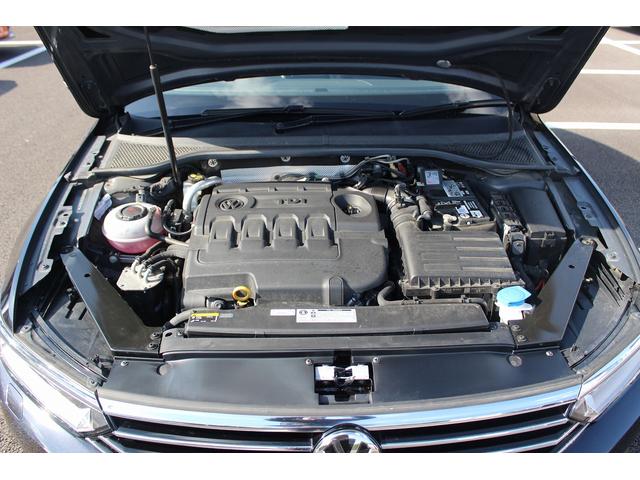 パサート TDIハイライン 禁煙車 黒革シート アダプティブクルーズ アラウンドビューカメラ DISCOVERPRO 前席シートヒーター 前席シートエアコン フルセグTV 衝突軽減ブレーキ LEDヘッドライト レーンアシスト(20枚目)