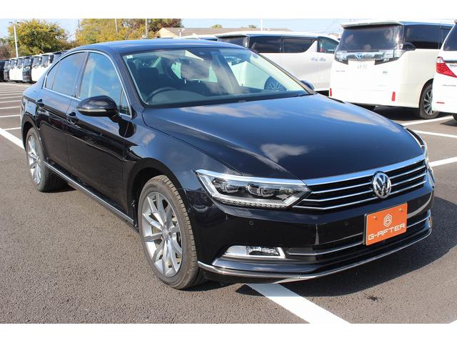 パサート TDIハイライン 禁煙車 黒革シート アダプティブクルーズ アラウンドビューカメラ DISCOVERPRO 前席シートヒーター 前席シートエアコン フルセグTV 衝突軽減ブレーキ LEDヘッドライト レーンアシスト(21枚目)