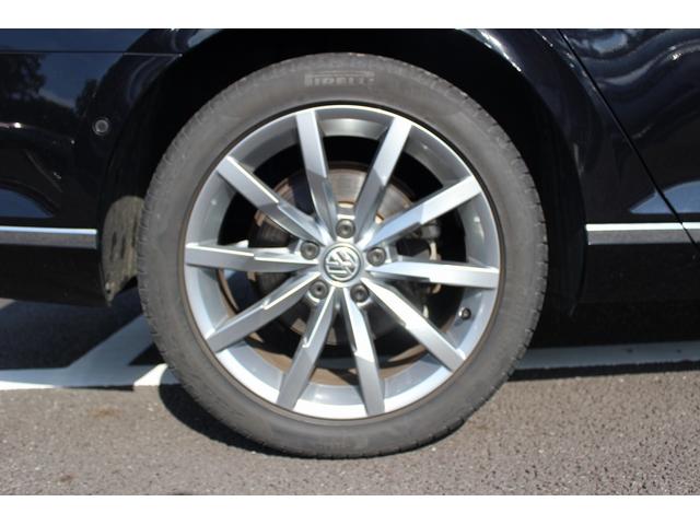 パサート TDIハイライン 禁煙車 黒革シート アダプティブクルーズ アラウンドビューカメラ DISCOVERPRO 前席シートヒーター 前席シートエアコン フルセグTV 衝突軽減ブレーキ LEDヘッドライト レーンアシスト(31枚目)