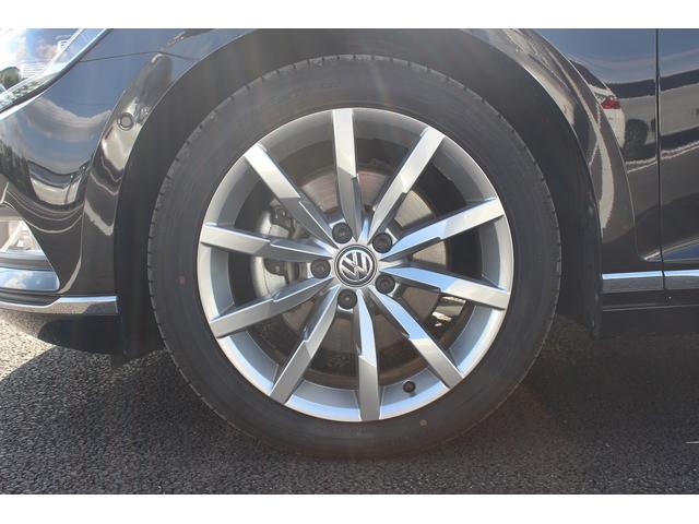 パサート TDIハイライン 禁煙車 黒革シート アダプティブクルーズ アラウンドビューカメラ DISCOVERPRO 前席シートヒーター 前席シートエアコン フルセグTV 衝突軽減ブレーキ LEDヘッドライト レーンアシスト(33枚目)