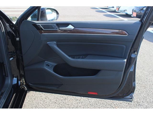 パサート TDIハイライン 禁煙車 黒革シート アダプティブクルーズ アラウンドビューカメラ DISCOVERPRO 前席シートヒーター 前席シートエアコン フルセグTV 衝突軽減ブレーキ LEDヘッドライト レーンアシスト(36枚目)