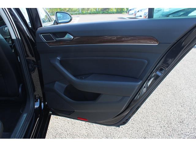 パサート TDIハイライン 禁煙車 黒革シート アダプティブクルーズ アラウンドビューカメラ DISCOVERPRO 前席シートヒーター 前席シートエアコン フルセグTV 衝突軽減ブレーキ LEDヘッドライト レーンアシスト(38枚目)