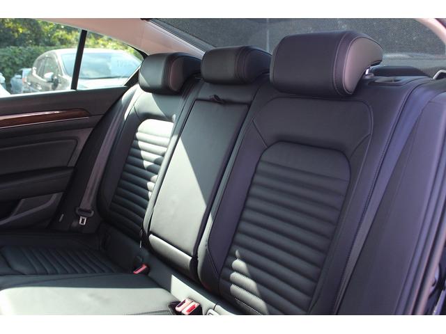 パサート TDIハイライン 禁煙車 黒革シート アダプティブクルーズ アラウンドビューカメラ DISCOVERPRO 前席シートヒーター 前席シートエアコン フルセグTV 衝突軽減ブレーキ LEDヘッドライト レーンアシスト(42枚目)