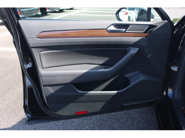 パサート TDIハイライン 禁煙車 黒革シート アダプティブクルーズ アラウンドビューカメラ DISCOVERPRO 前席シートヒーター 前席シートエアコン フルセグTV 衝突軽減ブレーキ LEDヘッドライト レーンアシスト(44枚目)