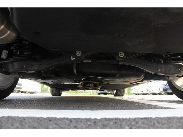 パサート TDIハイライン 禁煙車 黒革シート アダプティブクルーズ アラウンドビューカメラ DISCOVERPRO 前席シートヒーター 前席シートエアコン フルセグTV 衝突軽減ブレーキ LEDヘッドライト レーンアシスト(69枚目)