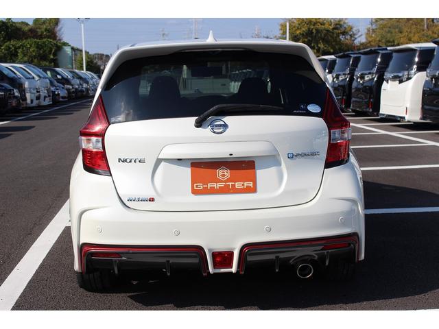 ノート e-パワーニスモ 禁煙車 ニスモ専用シート 純正ナビ フルセグTV 全周囲カメラ 衝突軽減ブレーキ プッシュスタート 車線逸脱警報 LEDヘッドライト 純正16インチアルミホイール Bluetooth接続(10枚目)