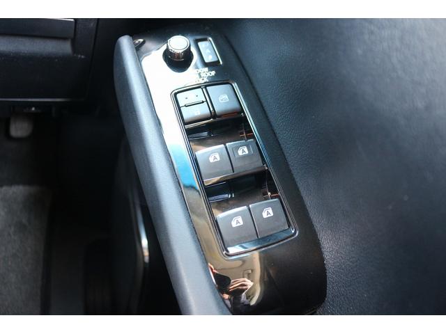 アルファード ２．５Ｓ　Ｃパッケージ　禁煙車　サンルーフ　ＡＬＰＩＮＥ後席モニター　黒革シート　ＡＬＰＩＮＥ１０型ナビ　フルセグ　バックカメラ　パワーシート　レーダークルーズコントロール　両側電動スライド　クリアランスソナー　ＥＴＣ（53枚目）