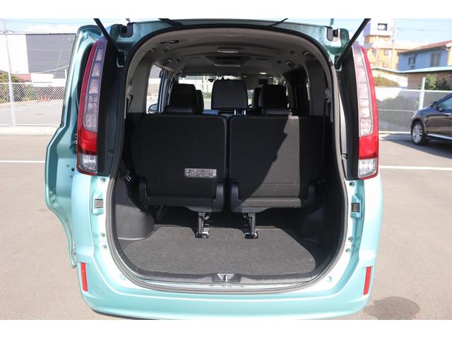 TOYOTA ESQUIRE HYBRID GI