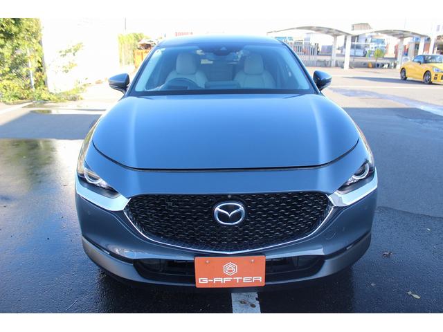 ＣＸ－３０ ２０Ｓ　プロアクティブ　ツーリングセレクション　禁煙車　メーカー８．８型ナビ　フルセグＴＶ　全周囲カメラ　電動リアゲート　レーダークルーズコントロール　ステアリングヒーター　ＬＥＤヘッドライト　シートヒーター　純正１８ＡＷ　同色全塗装済（8枚目）