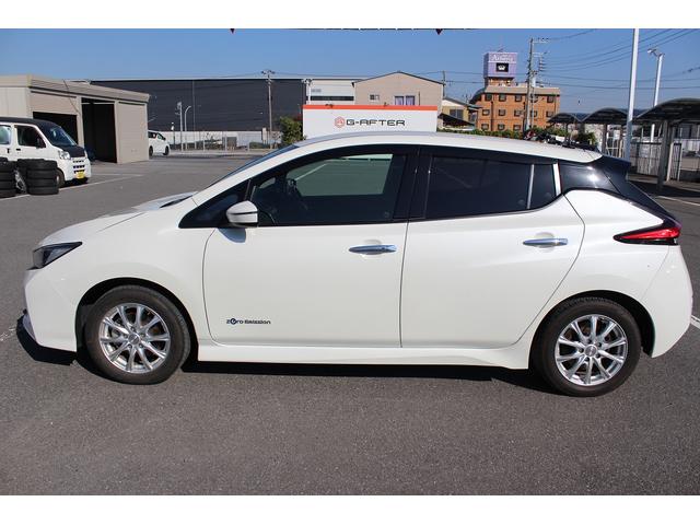 リーフ X 禁煙車 純正ナビ フルセグTV バックカメラ 衝突軽減 オ-トクル-ズコントロ-ル ETC シ-トヒ-タ- 電動格納ドアミラ- ハロゲン 社外16AW スマ-トキ- DVD再生 ESC(11枚目)