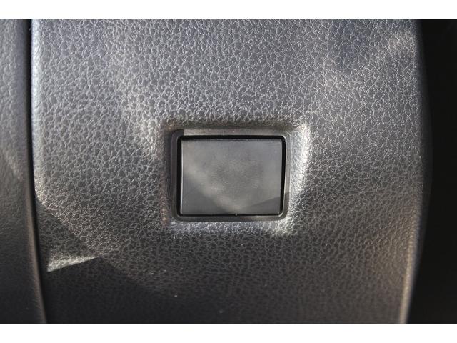 リーフ X 禁煙車 純正ナビ フルセグTV バックカメラ 衝突軽減 オ-トクル-ズコントロ-ル ETC シ-トヒ-タ- 電動格納ドアミラ- ハロゲン 社外16AW スマ-トキ- DVD再生 ESC(63枚目)