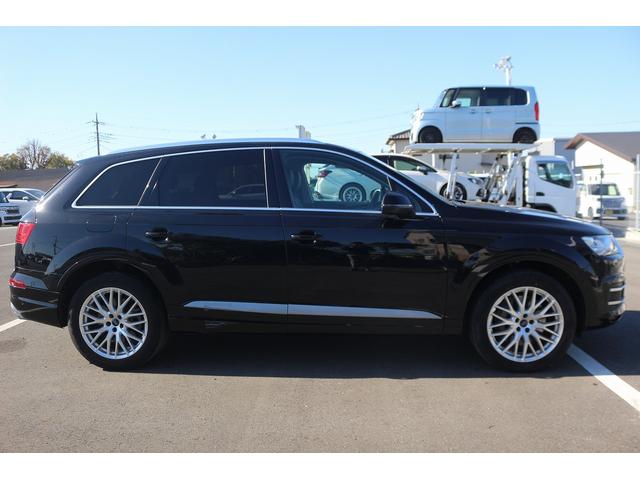 Q7 2.0TFSIクワトロ 1オーナー 禁煙車 7人乗り マトリクスLEDヘッドライト OP20インチAW 7シーターPKG 黒革シート MMIナビゲーション フルセグTV 全周囲カメラ 電動リアゲート アダプティブクルーズ(10枚目)