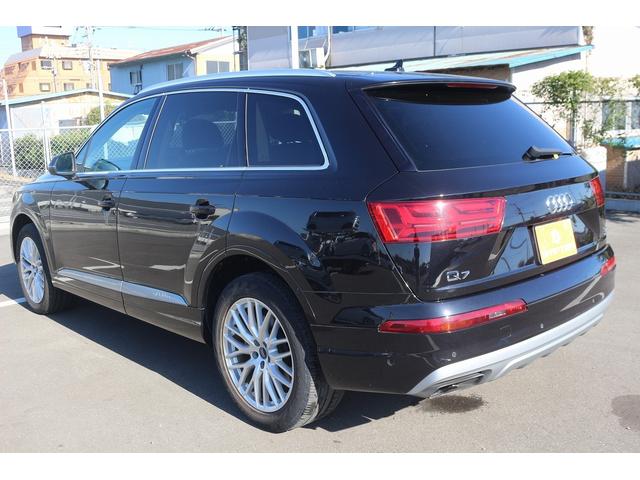 Q7 2.0TFSIクワトロ 1オーナー 禁煙車 7人乗り マトリクスLEDヘッドライト OP20インチAW 7シーターPKG 黒革シート MMIナビゲーション フルセグTV 全周囲カメラ 電動リアゲート アダプティブクルーズ(13枚目)