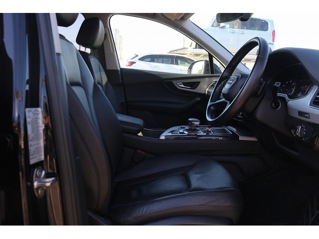 Q7 2.0TFSIクワトロ 1オーナー 禁煙車 7人乗り マトリクスLEDヘッドライト OP20インチAW 7シーターPKG 黒革シート MMIナビゲーション フルセグTV 全周囲カメラ 電動リアゲート アダプティブクルーズ(30枚目)