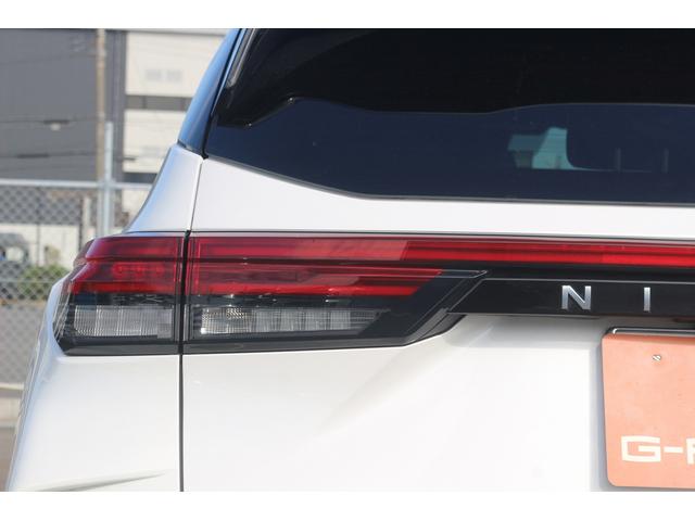 オーラ ニスモ　禁煙車　純正９型ナビ　フルセグ　全周囲カメラ　プロパイロット　衝突軽減ブレーキ　ＬＥＤヘッドライト　ＥＴＣ２．０　電動掛脳式ミラー　ブルートゥース接続　アラウンドビューモニター　デジタルインナーミラー（20枚目）