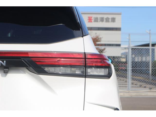 オーラ ニスモ　禁煙車　純正９型ナビ　フルセグ　全周囲カメラ　プロパイロット　衝突軽減ブレーキ　ＬＥＤヘッドライト　ＥＴＣ２．０　電動掛脳式ミラー　ブルートゥース接続　アラウンドビューモニター　デジタルインナーミラー（21枚目）