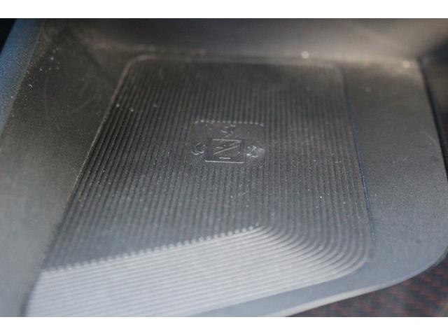 オーラ ニスモ　禁煙車　純正９型ナビ　フルセグ　全周囲カメラ　プロパイロット　衝突軽減ブレーキ　ＬＥＤヘッドライト　ＥＴＣ２．０　電動掛脳式ミラー　ブルートゥース接続　アラウンドビューモニター　デジタルインナーミラー（63枚目）