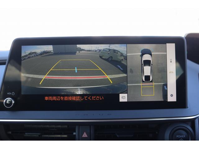 プリウス Z 禁煙車 黒革シート 純正12.3ディスプレイオーディオ 全周囲カメラ フルセグ TV トヨタセーフティセンス 電動リアゲート 衝突軽減ブレーキ シートヒーター シートベンチレーション ETC2.0(4枚目)