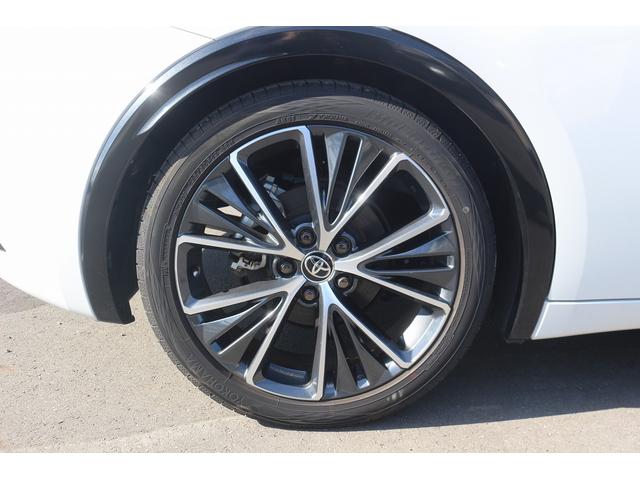 プリウス Z 禁煙車 黒革シート 純正12.3ディスプレイオーディオ 全周囲カメラ フルセグ TV トヨタセーフティセンス 電動リアゲート 衝突軽減ブレーキ シートヒーター シートベンチレーション ETC2.0(24枚目)