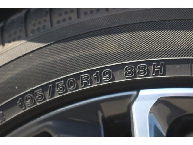 プリウス Z 禁煙車 黒革シート 純正12.3ディスプレイオーディオ 全周囲カメラ フルセグ TV トヨタセーフティセンス 電動リアゲート 衝突軽減ブレーキ シートヒーター シートベンチレーション ETC2.0(30枚目)