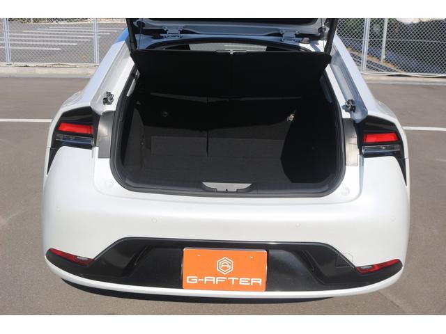 プリウス Z 禁煙車 黒革シート 純正12.3ディスプレイオーディオ 全周囲カメラ フルセグ TV トヨタセーフティセンス 電動リアゲート 衝突軽減ブレーキ シートヒーター シートベンチレーション ETC2.0(35枚目)