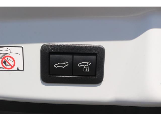 プリウス Z 禁煙車 黒革シート 純正12.3ディスプレイオーディオ 全周囲カメラ フルセグ TV トヨタセーフティセンス 電動リアゲート 衝突軽減ブレーキ シートヒーター シートベンチレーション ETC2.0(36枚目)