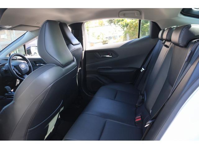 プリウス Z 禁煙車 黒革シート 純正12.3ディスプレイオーディオ 全周囲カメラ フルセグ TV トヨタセーフティセンス 電動リアゲート 衝突軽減ブレーキ シートヒーター シートベンチレーション ETC2.0(44枚目)