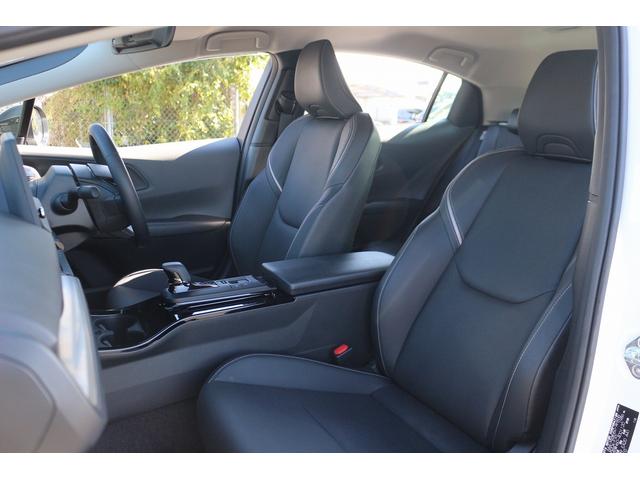 プリウス Z 禁煙車 黒革シート 純正12.3ディスプレイオーディオ 全周囲カメラ フルセグ TV トヨタセーフティセンス 電動リアゲート 衝突軽減ブレーキ シートヒーター シートベンチレーション ETC2.0(47枚目)