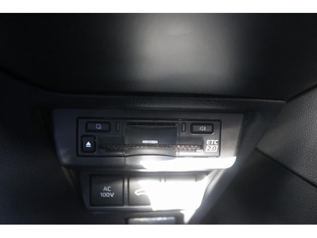 プリウス Z 禁煙車 黒革シート 純正12.3ディスプレイオーディオ 全周囲カメラ フルセグ TV トヨタセーフティセンス 電動リアゲート 衝突軽減ブレーキ シートヒーター シートベンチレーション ETC2.0(69枚目)