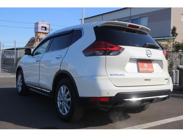 エクストレイル ２０Ｘ　ハイブリッド　禁煙車　黒革シート　デジタルインナーミラー　純正ナビ　フルセグＴＶ　レーダークルーズコントロール　ＬＥＤヘッドライト　電動トランクゲート　クリアランスソナー　レーンキープアシスト　バックカメラ　ＥＴＣ（13枚目）