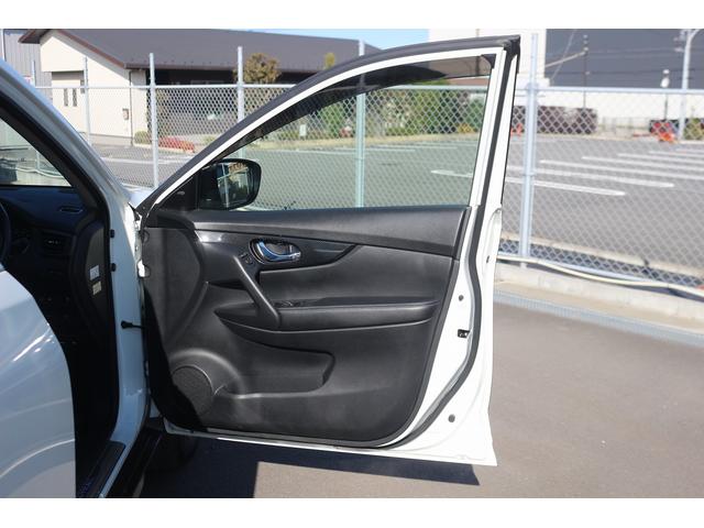 エクストレイル ２０Ｘ　ハイブリッド　禁煙車　黒革シート　デジタルインナーミラー　純正ナビ　フルセグＴＶ　レーダークルーズコントロール　ＬＥＤヘッドライト　電動トランクゲート　クリアランスソナー　レーンキープアシスト　バックカメラ　ＥＴＣ（31枚目）