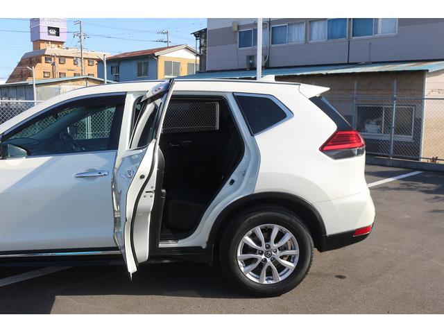 エクストレイル ２０Ｘ　ハイブリッド　禁煙車　黒革シート　デジタルインナーミラー　純正ナビ　フルセグＴＶ　レーダークルーズコントロール　ＬＥＤヘッドライト　電動トランクゲート　クリアランスソナー　レーンキープアシスト　バックカメラ　ＥＴＣ（43枚目）